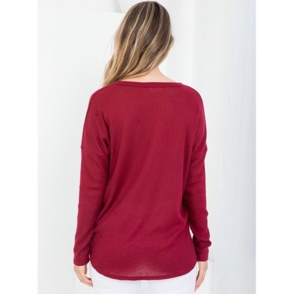 Women’s (NWT) V-Neck Tie Front Waffle Knit Top Color:Burgundy Size:L - Picture 4 of 5